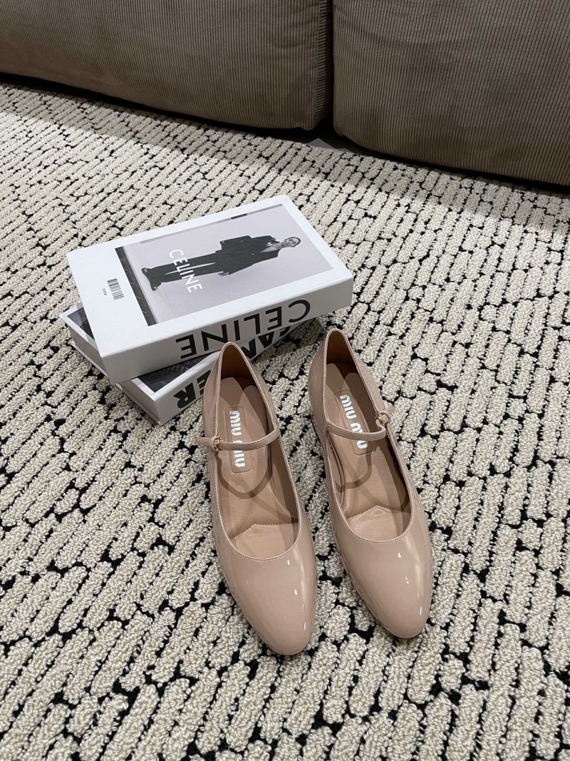 Miu Miu flat shoes